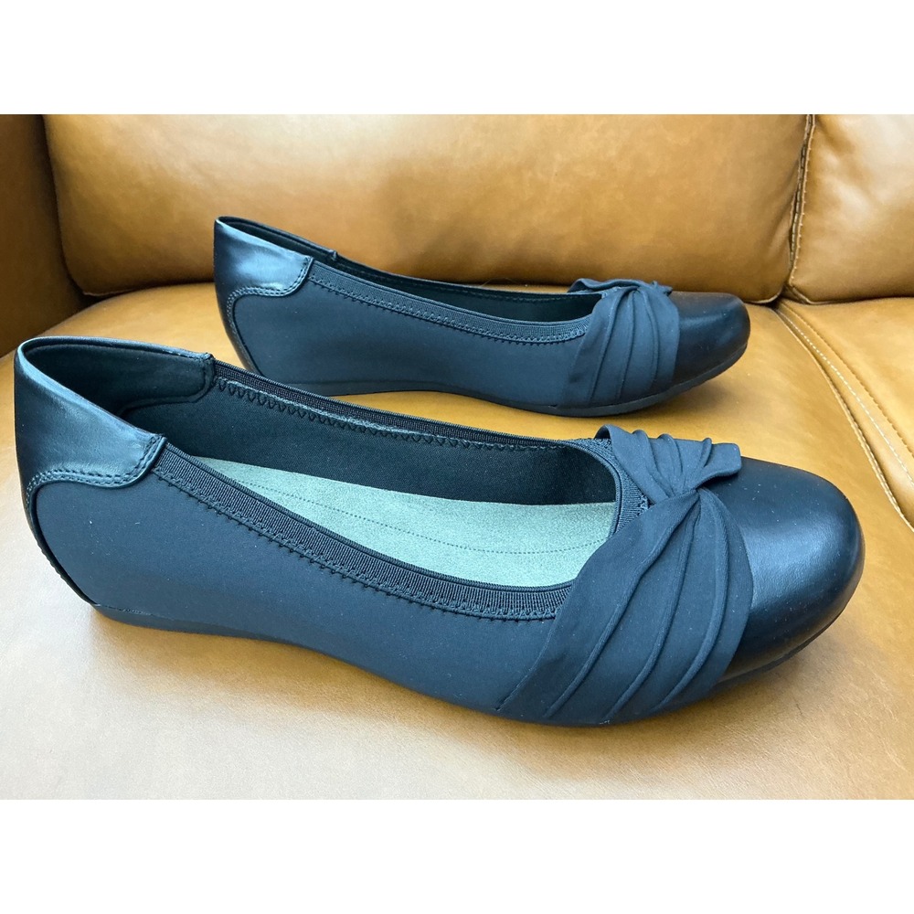 Baretraps Marcie Flats Womens 9.5W Black Memory Foam Knotted Slip On